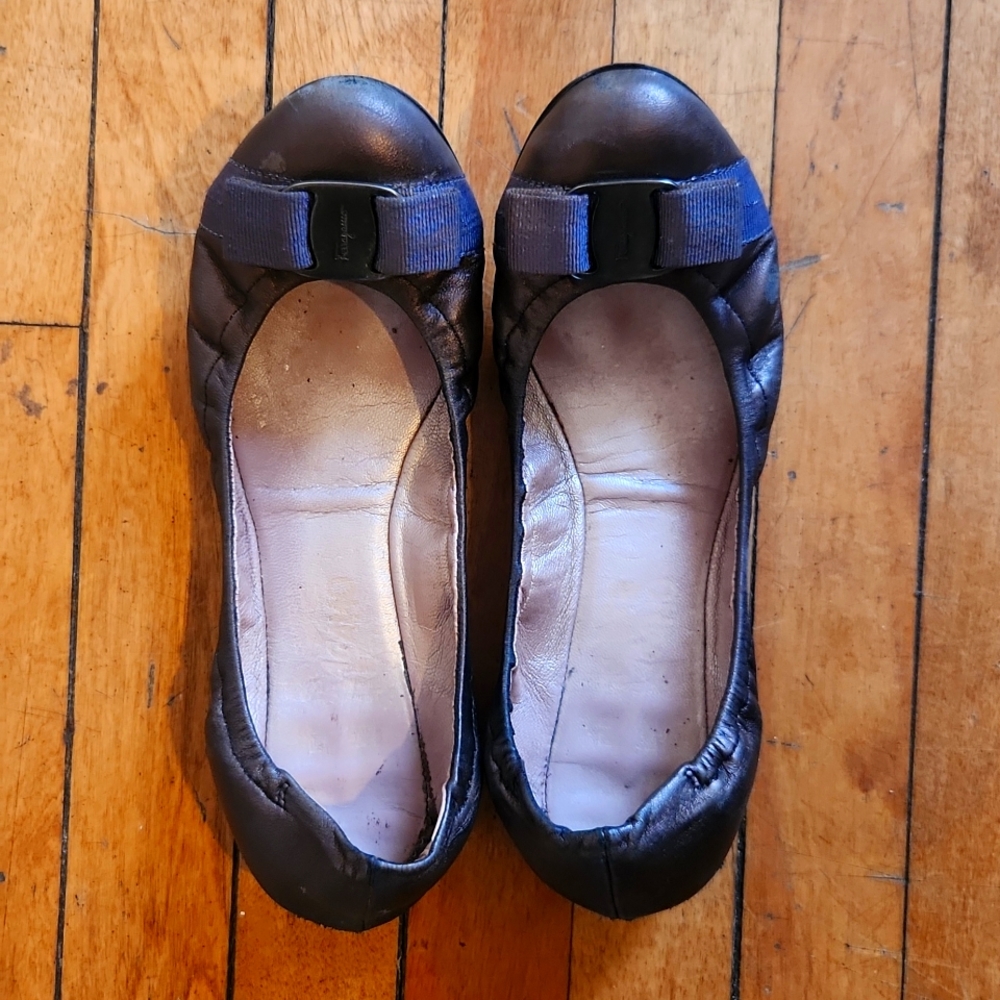 Salvatore Ferragamo Leather slip on ballerina flats